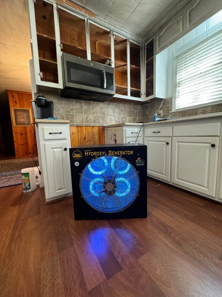 Air scrubber equipment removing smoke odor after fire damage in Charlotte NC